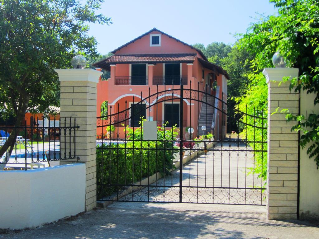 Varvara Studios & Apartments I Peroulades  Extérieur photo